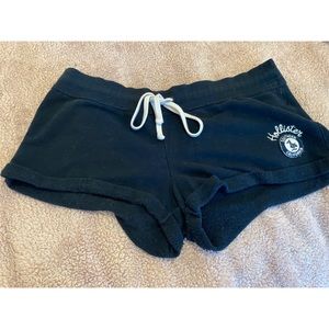 Hollister Shortie Lounge Shorts - Size Large